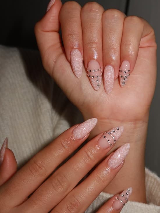Medium Almond White Lace Nails Medium Almond White Lace Nails — Ethereal Nails