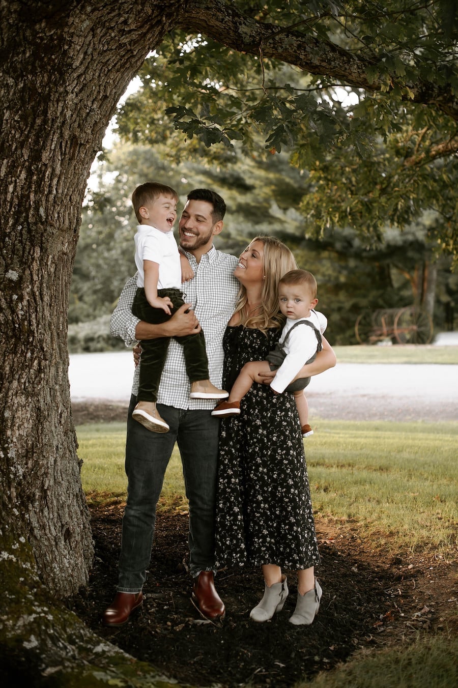 Black floral dress and ankle boots for family photos Black floral dress and ankle boots for family photos — Family Photo Outfits