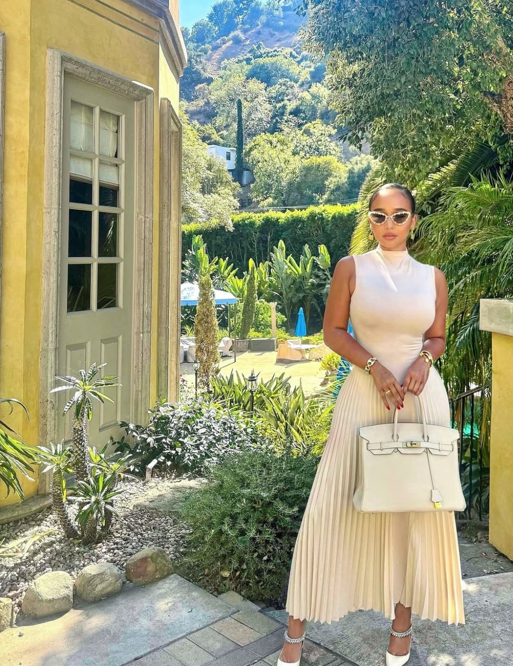 A cream mock neck top and beige pleated midi skirt for an elegant A cream mock neck top and beige pleated midi skirt for an elegant — Feminine Style