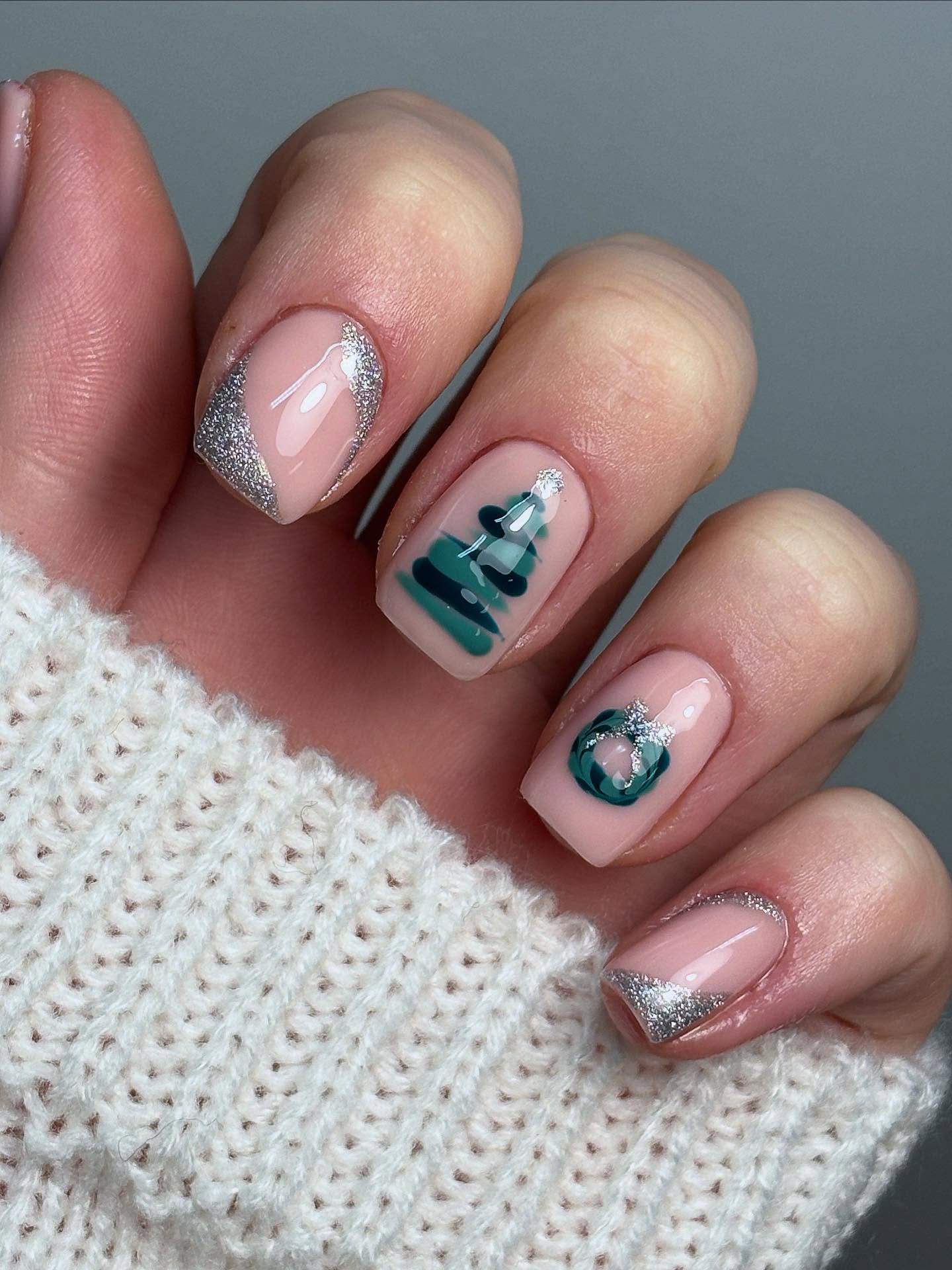 Festive Christmas Tree and Wreath French Tips