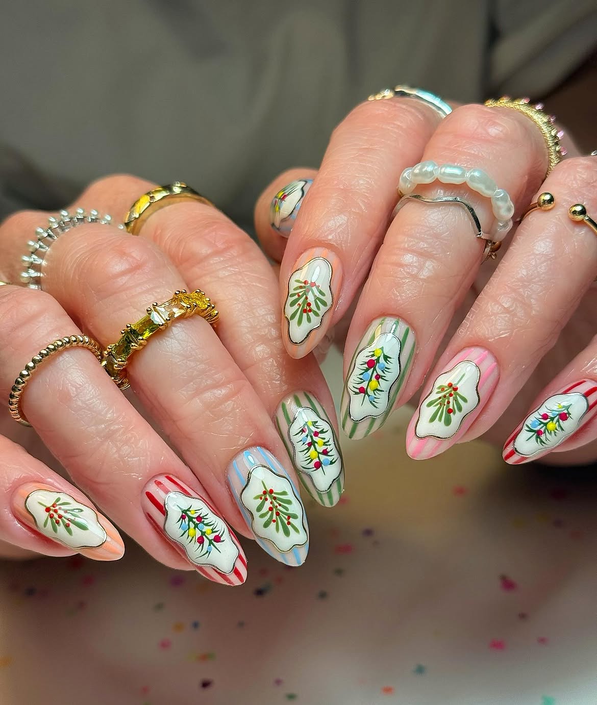 Festive Christmas Tree Striped Oval Nails