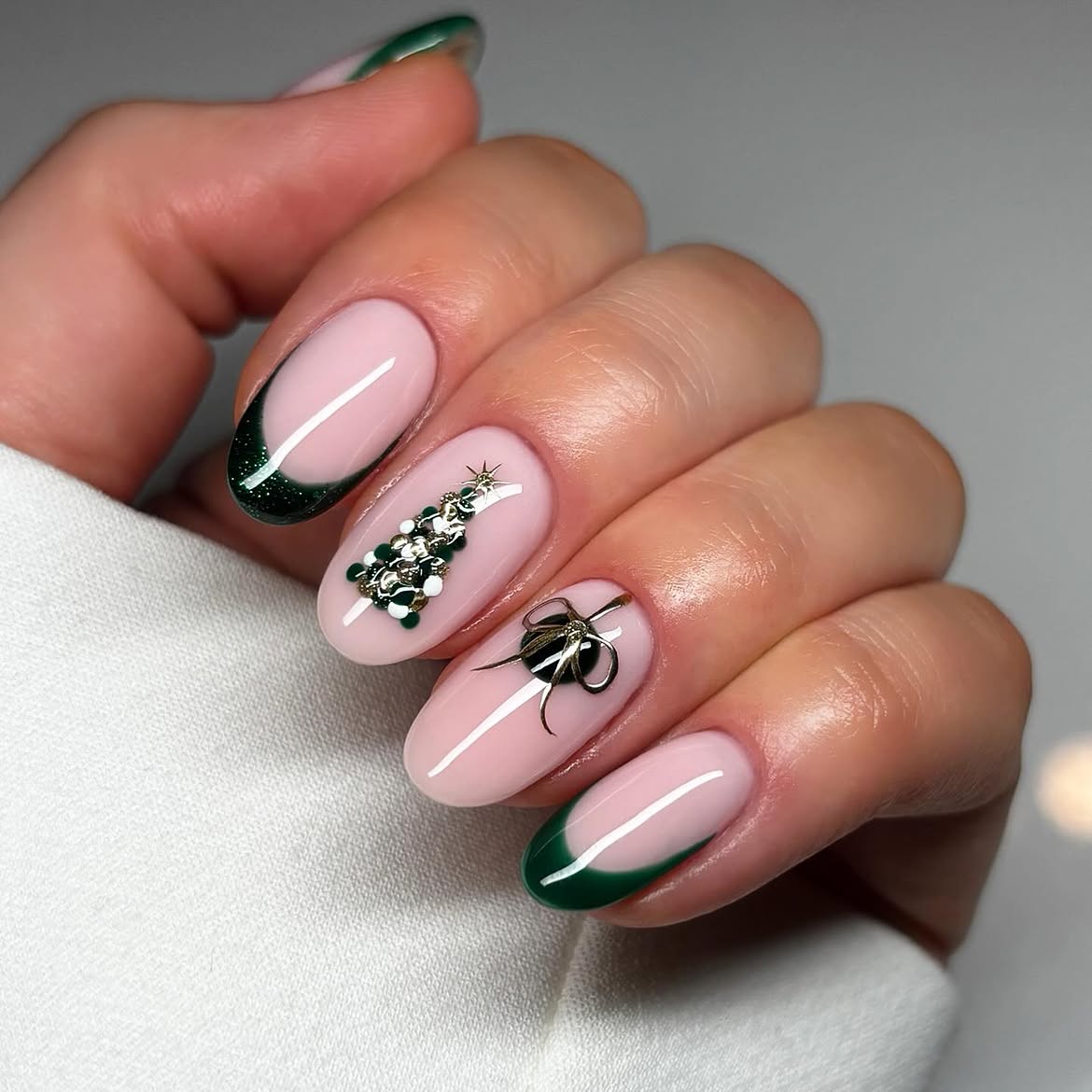 Festive Green French Tip Christmas Tree & Bow Nails