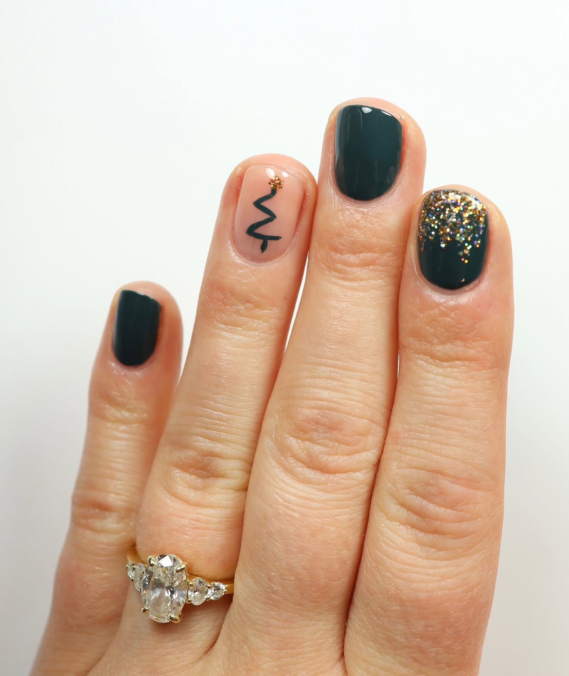 Festive Pine Tree and Gold Glitter Accent Nails