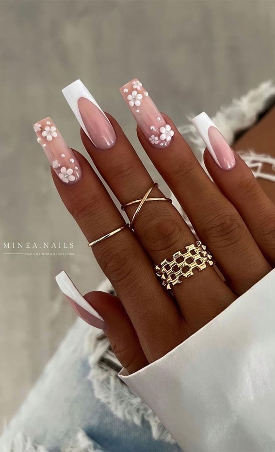 Long Coffin Clear 3D White Flowers Rhinestone Centers Long Coffin Clear 3D White Flowers Rhinestone Centers — Flower Nails