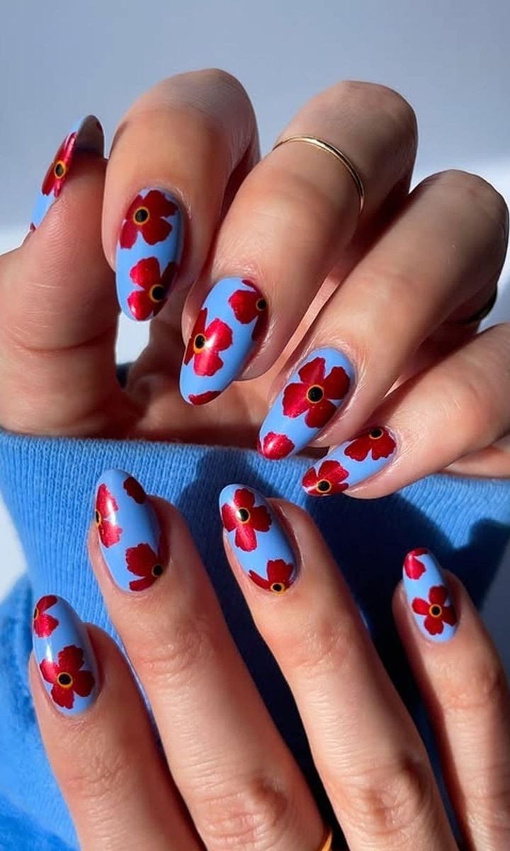 Medium Oval Sky Blue Red Floral Print Nails Medium Oval Sky Blue Red Floral Print Nails — Flower Nails