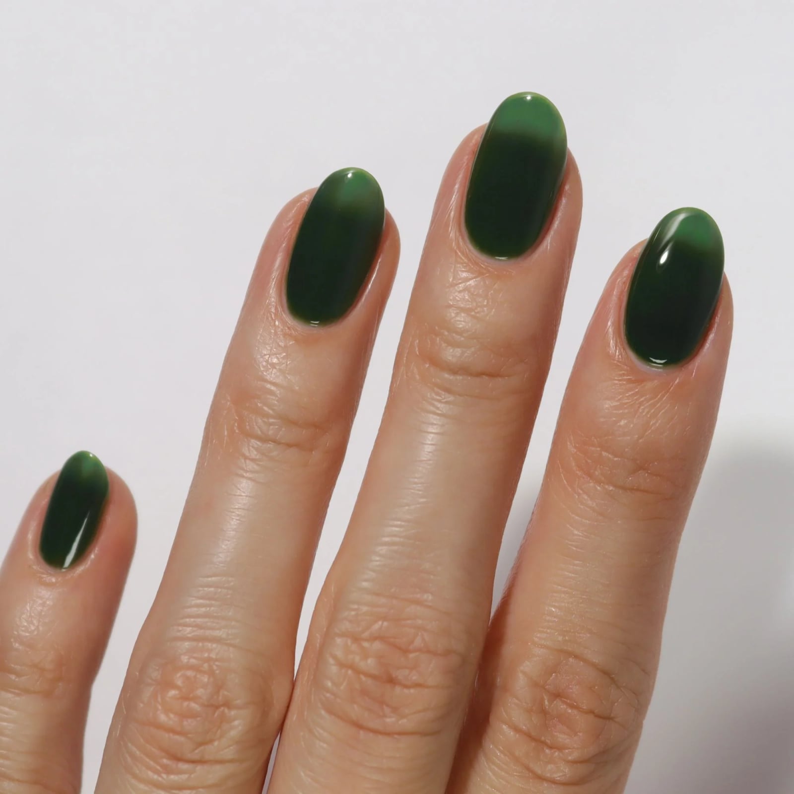 Short Oval Deep Green Jelly Ombre Short Oval Deep Green Jelly Ombre — Forest Green Nails