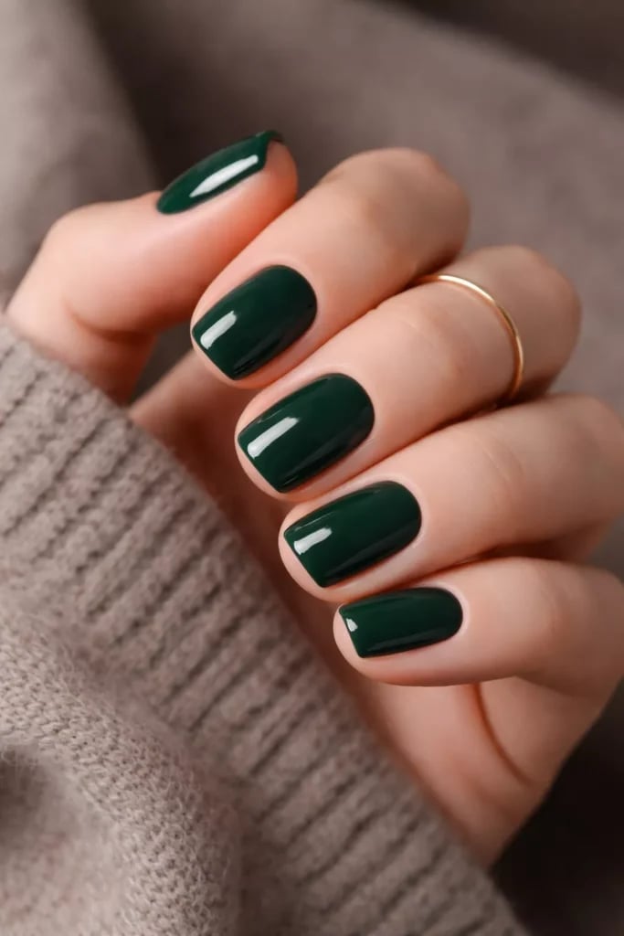 Short Soft Square Rich Forest Green Short Soft Square Rich Forest Green — Forest Green Nails