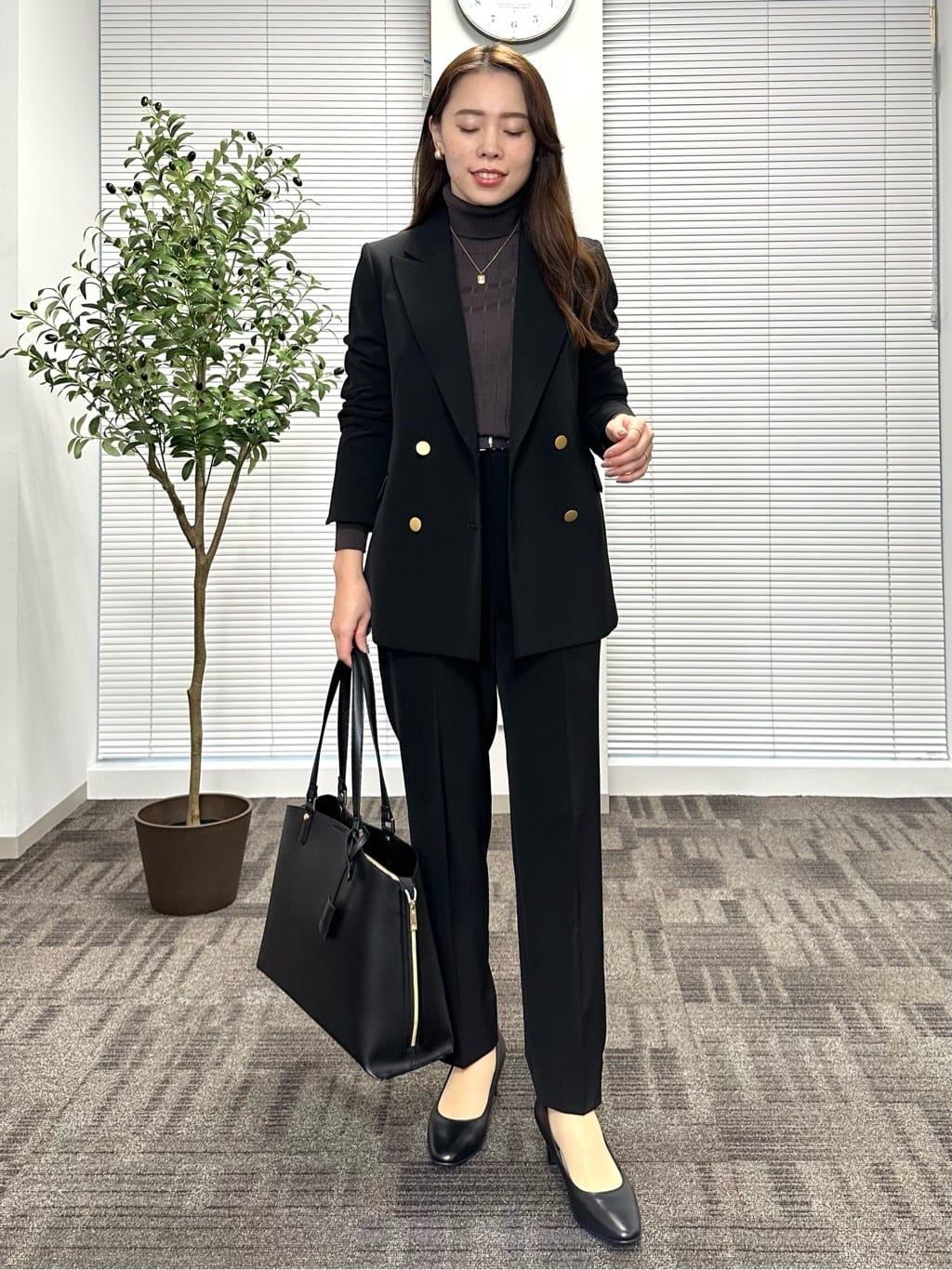 Black double-breasted wool suit with gray turtleneck Black double-breasted wool suit with gray turtleneck — Formal Style