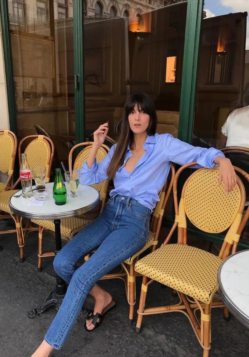 Medium Wash Jeans With Light Blue Shirt Medium Wash Jeans With Light Blue Shirt — French Outfits