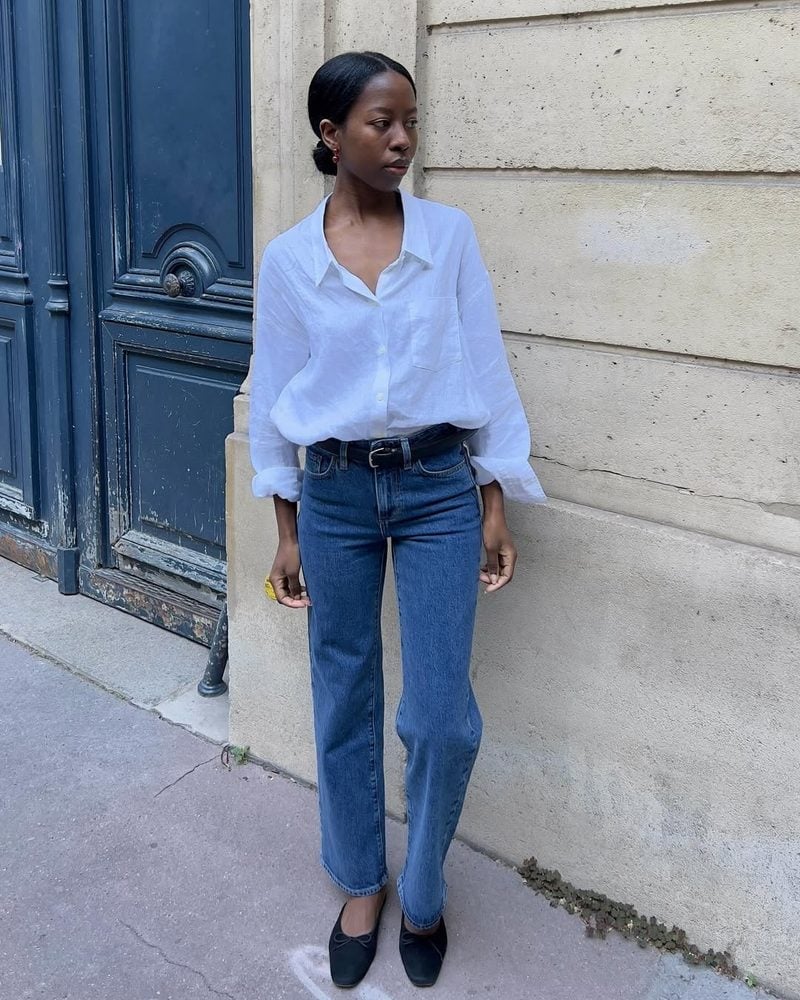 White Linen Shirt With Blue Straight Leg Jeans, Flats White Linen Shirt With Blue Straight Leg Jeans, Flats — French Outfits