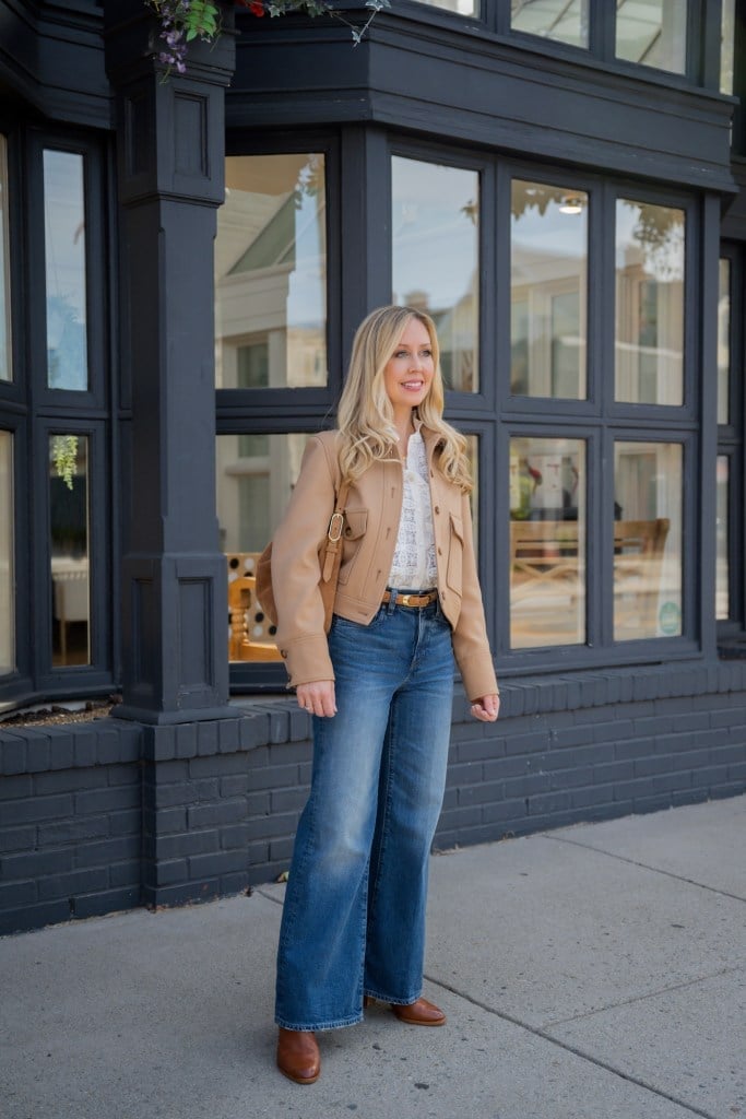 Cropped Tan Leather Jacket With Blue Jeans Cropped Tan Leather Jacket With Blue Jeans — French Outfits