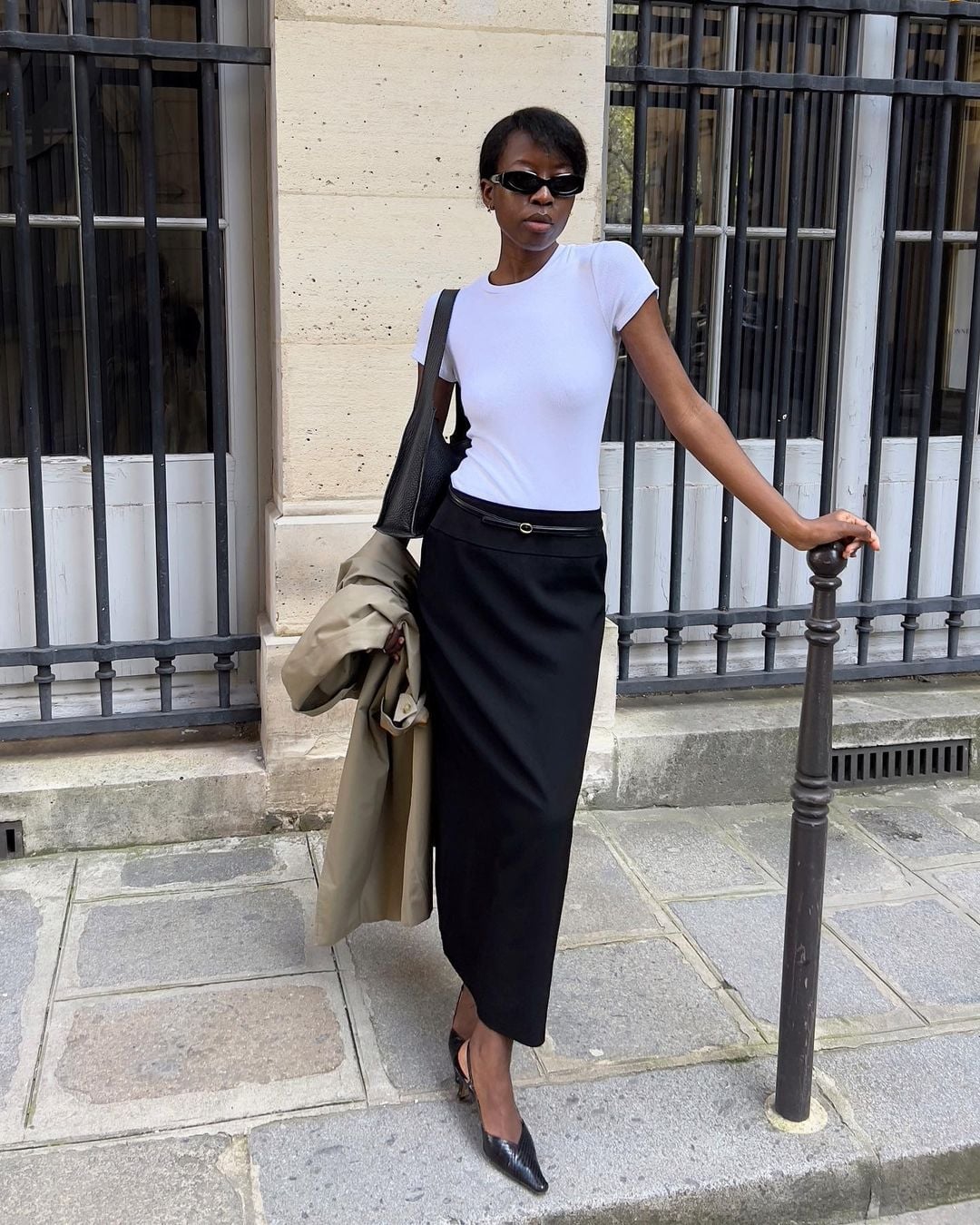 Pencil Skirt With Beige Trench Coat Pencil Skirt With Beige Trench Coat — French Outfits
