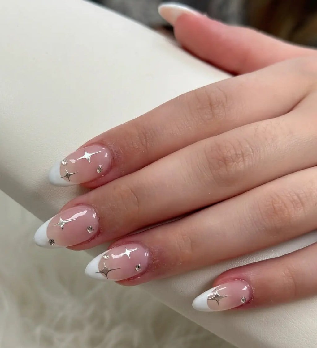 Medium Almond Sharp White French Tips Medium Almond Sharp White French Tips — French Tip Nails