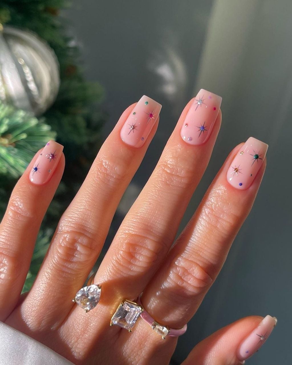 Short Square Nails With Subtle Shimmer and Rhinestones Short Square Nails With Subtle Shimmer and Rhinestones — Funky Nails