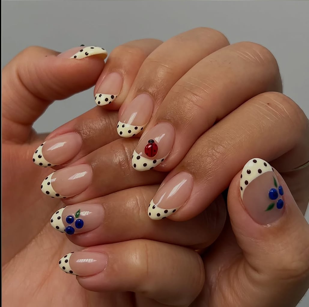 Short Oval French Polka Dot Ladybug Nails Short Oval French Polka Dot Ladybug Nails — Gel Nail Art