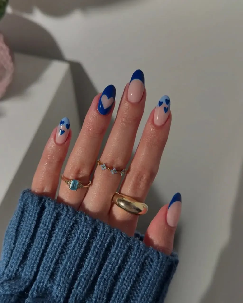 Medium Almond Blue French Heart Nails Medium Almond Blue French Heart Nails — Gel Nails Colorful