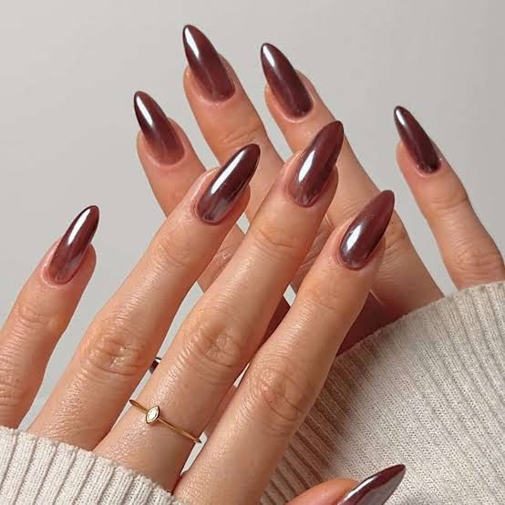 Metallic Brown Pink Chrome Medium Almond Nails Metallic Brown Pink Chrome Medium Almond Nails — Gel Nails Colors