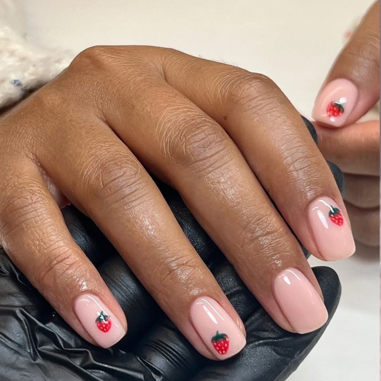 Short Square Strawberry Accent Nails Short Square Strawberry Accent Nails — Gel Nails Polish