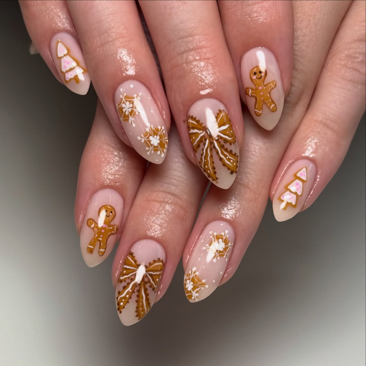 Gingerbread Man Christmas Tree Bow Nails