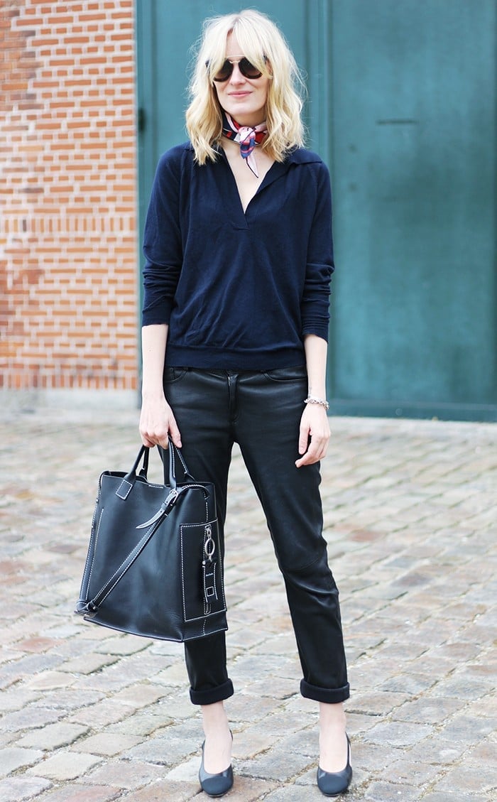Navy V-Neck Sweater with Black Leather Pants Navy V-Neck Sweater with Black Leather Pants — Girly Outfits