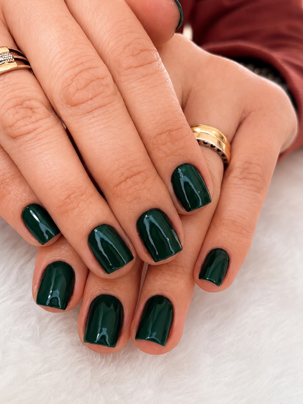 Glossy Dark Green Short Square Winter Nails