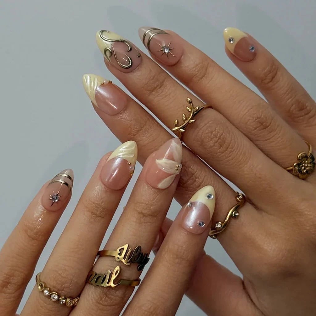 Almond French Tips with Gold Chrome Accents Almond French Tips with Gold Chrome Accents — Gold Chrome Nails