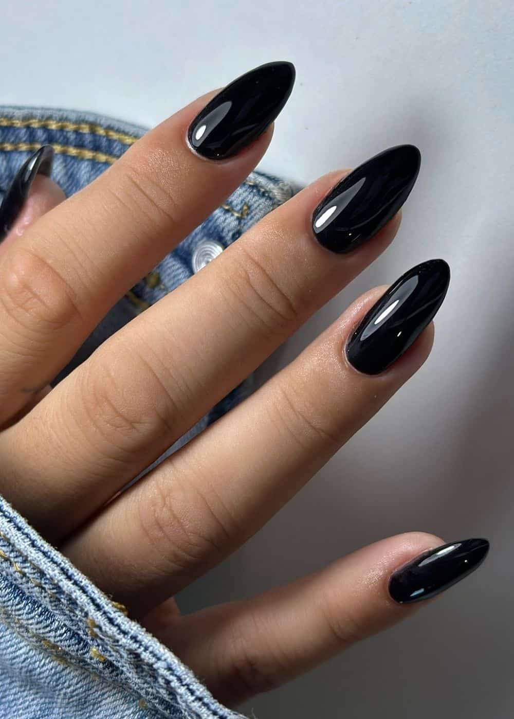 Medium Almond Glossy Black Marble Nails Medium Almond Glossy Black Marble Nails — Goth Nails