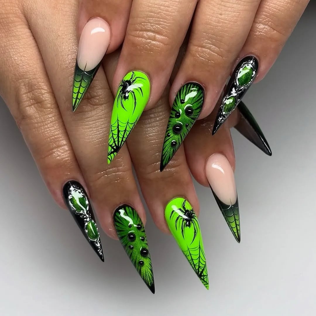 Neon Green Black Stiletto Halloween Nails Neon Green Black Stiletto Halloween Nails — Goth Nails