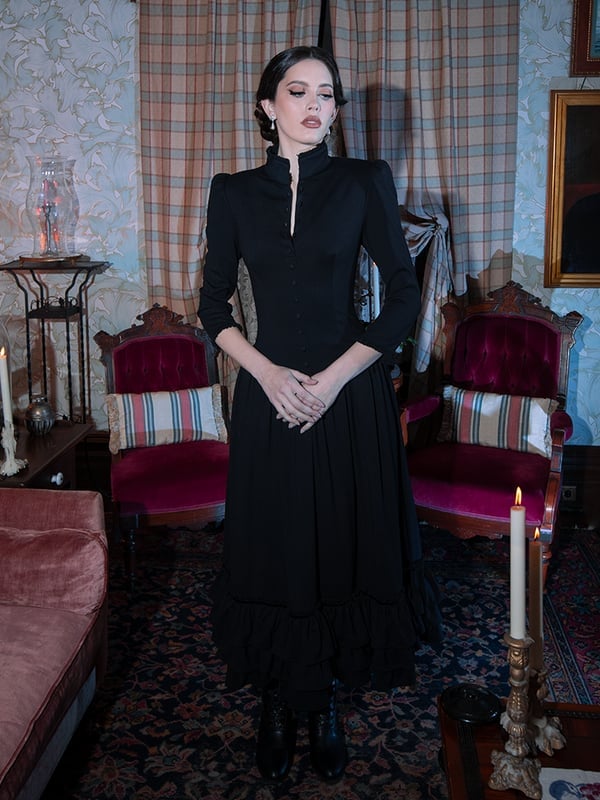 Victorian Gothic Dress With High Neckline Victorian Gothic Dress With High Neckline — Gothic Outfits
