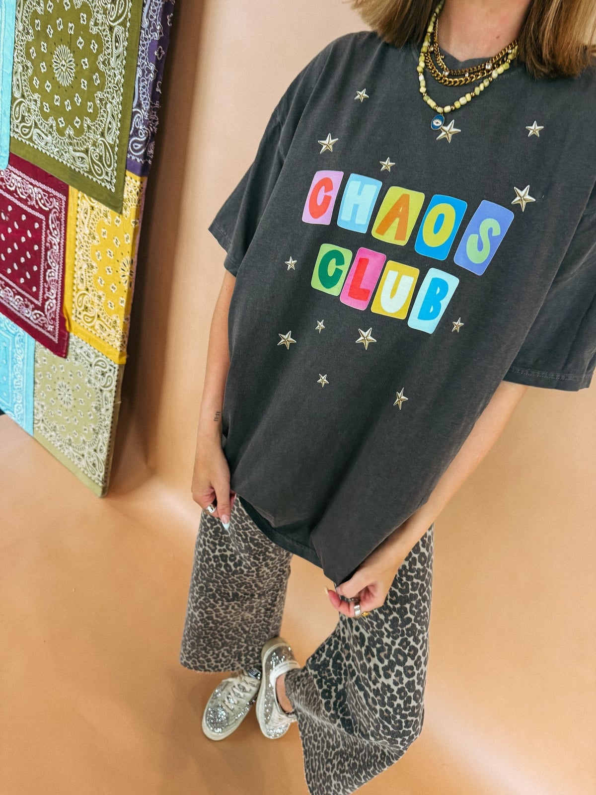 Graphic Tee With Leopard Pants And Embellished Sneakers Graphic Tee With Leopard Pants And Embellished Sneakers — Graphic Tee Outfits