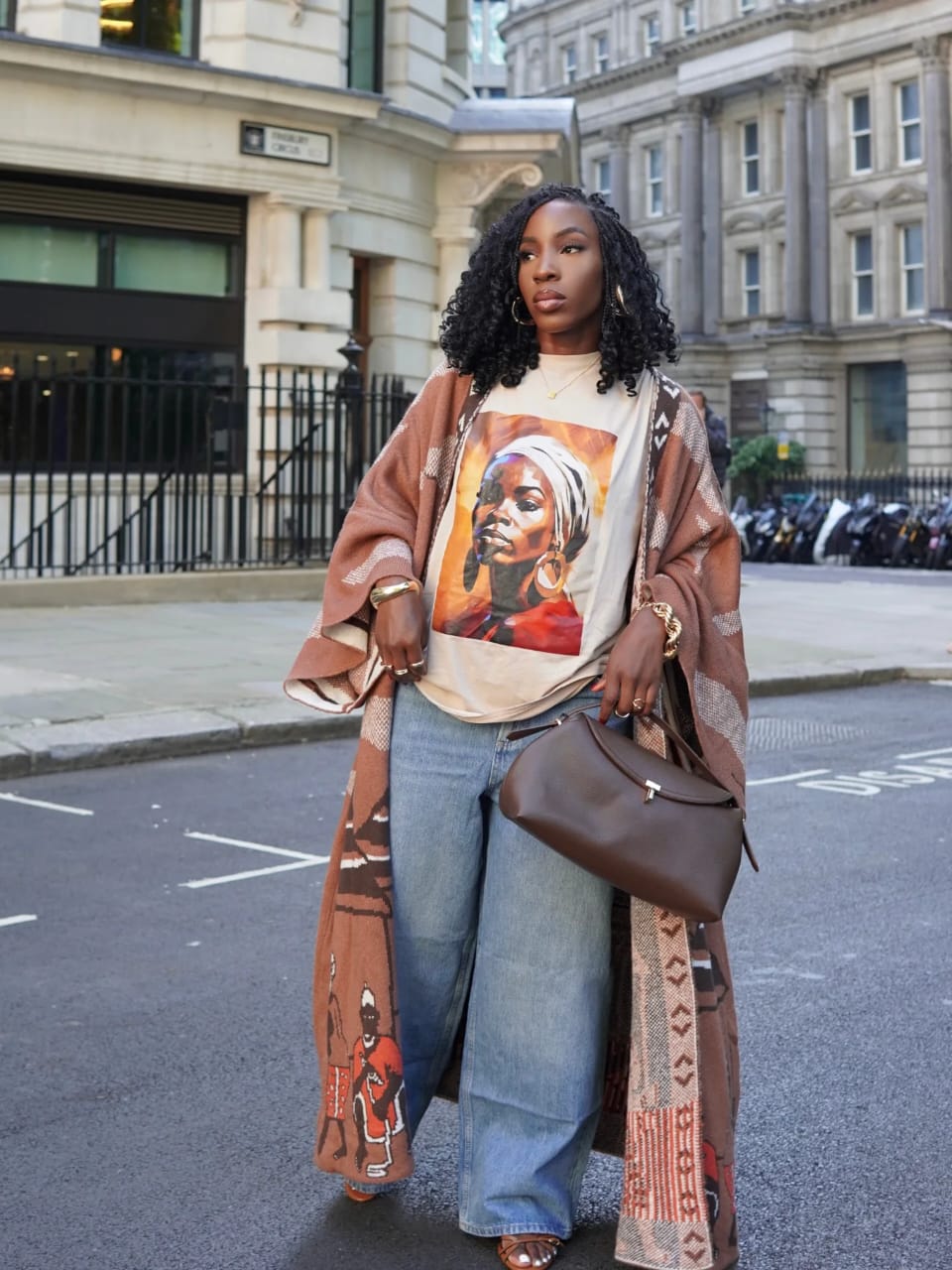 Graphic Tee With Duster And Wide Leg Jeans Graphic Tee With Duster And Wide Leg Jeans — Graphic Tee Outfits