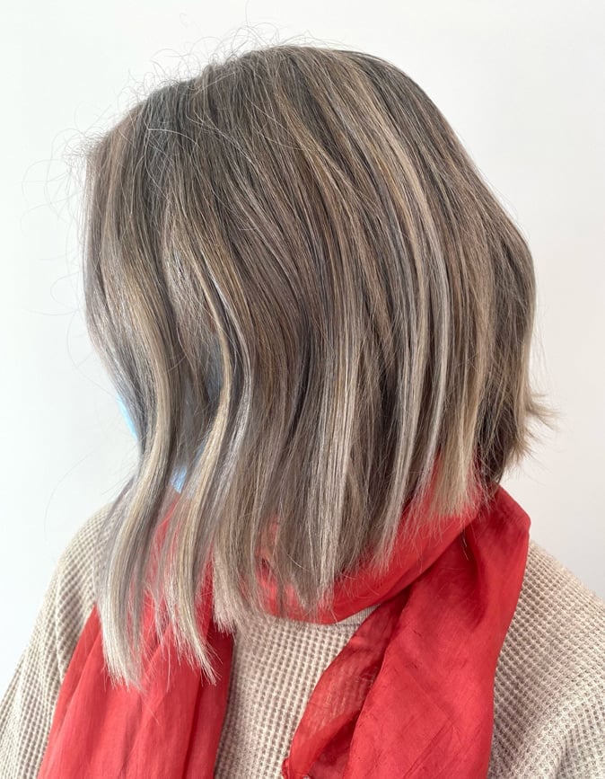 Chin Length Bob With Gray Blonde Waves, Close-Up Take Chin Length Bob With Gray Blonde Waves, Close-Up Take — Gray Blending