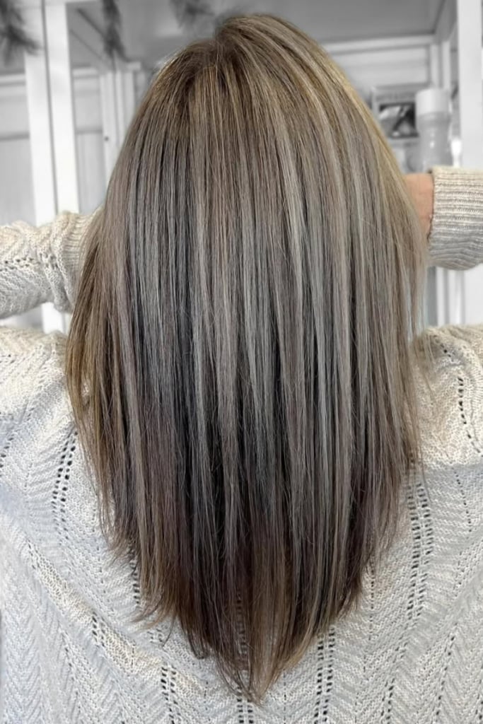 Shoulder Length Lob With Dark Roots Shoulder Length Lob With Dark Roots — Gray Blending