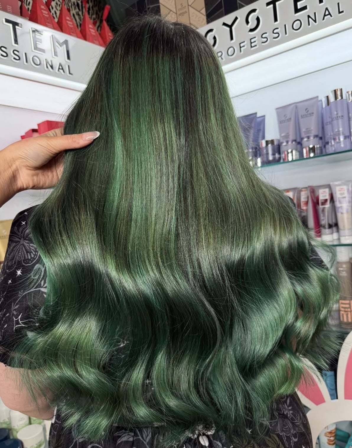Dark Green With Lighter Highlights, Mid-Back Dark Green With Lighter Highlights, Mid-Back — Green Hair