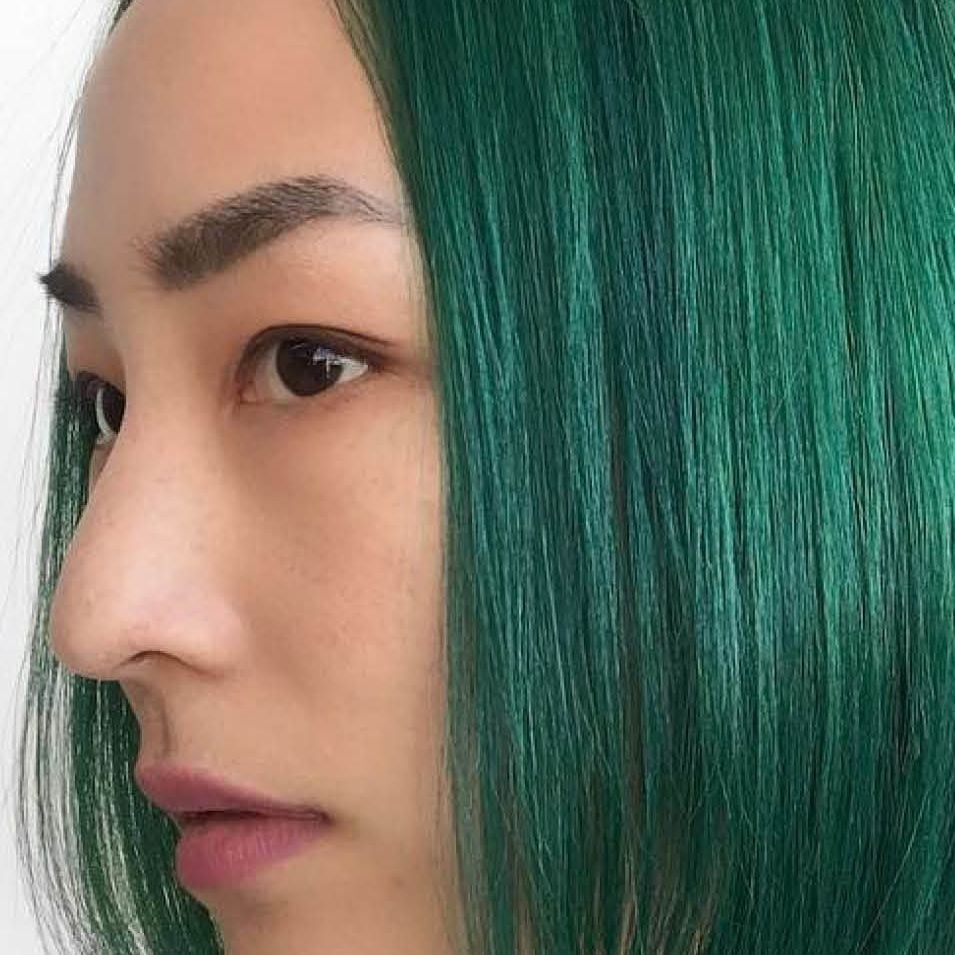Vibrant Green Blunt Chin Bob Vibrant Green Blunt Chin Bob — Green Hair