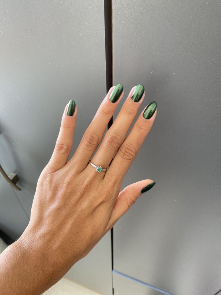 Deep Forest Green Chrome Long Almond Nails Deep Forest Green Chrome Long Almond Nails — Green Nails