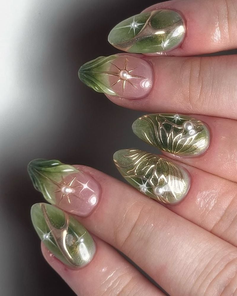 Green Pink Gold Pearl Starburst Almond Nails Green Pink Gold Pearl Starburst Almond Nails — Green Nails