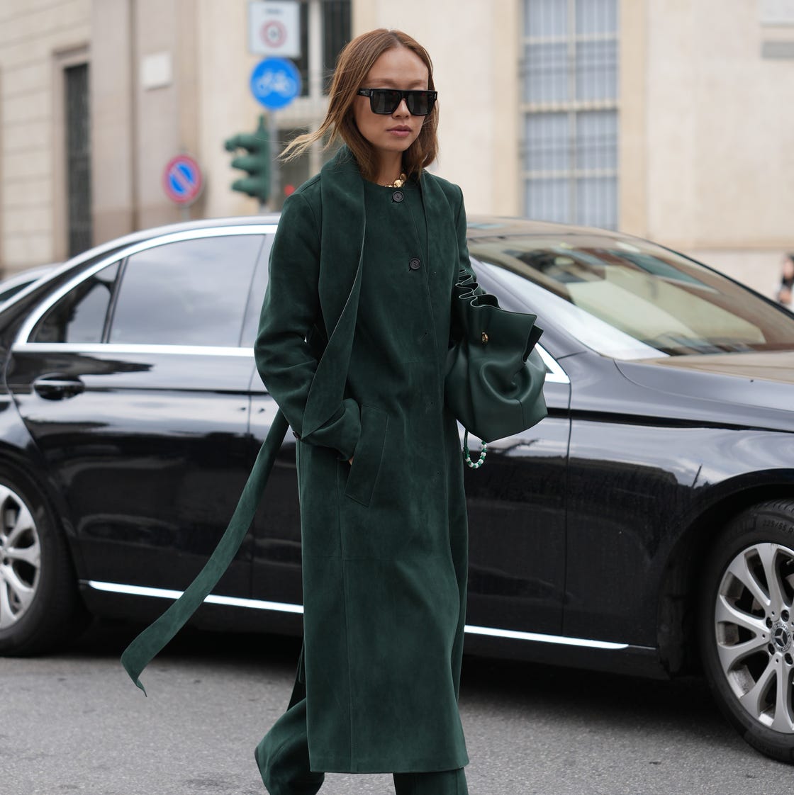 Elegant dark green oversized coat and trousers Elegant dark green oversized coat and trousers — Green Outfits