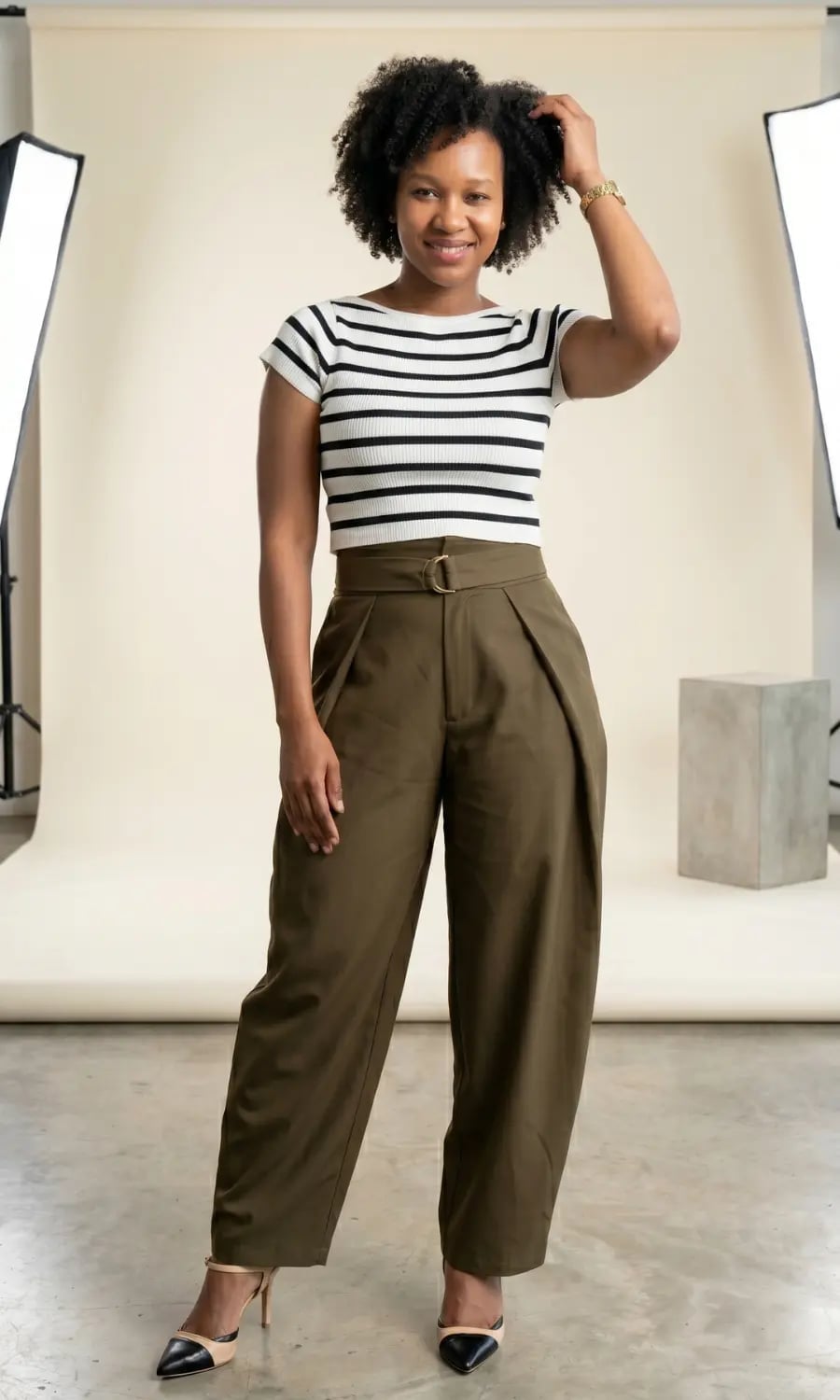 Olive green pleated pants with a striped knit top Olive green pleated pants with a striped knit top — Green Pants Outfits