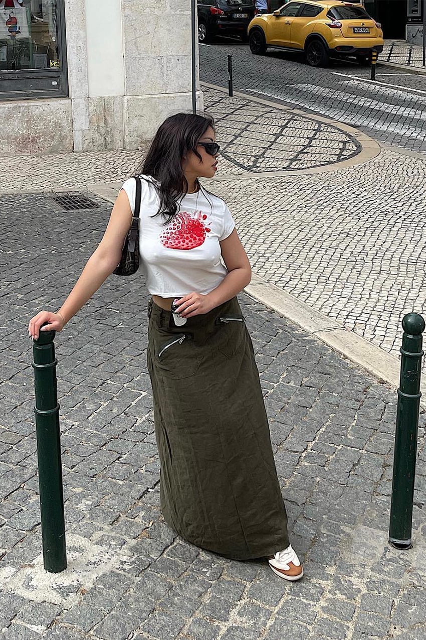 Olive Green Quilted Maxi Skirt With Graphic Tee Olive Green Quilted Maxi Skirt With Graphic Tee — Green Skirt Outfit