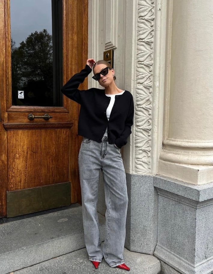 Gray Wide Leg Jeans With White Top And Black Cardigan Gray Wide Leg Jeans With White Top And Black Cardigan — Grey Jeans Outfits