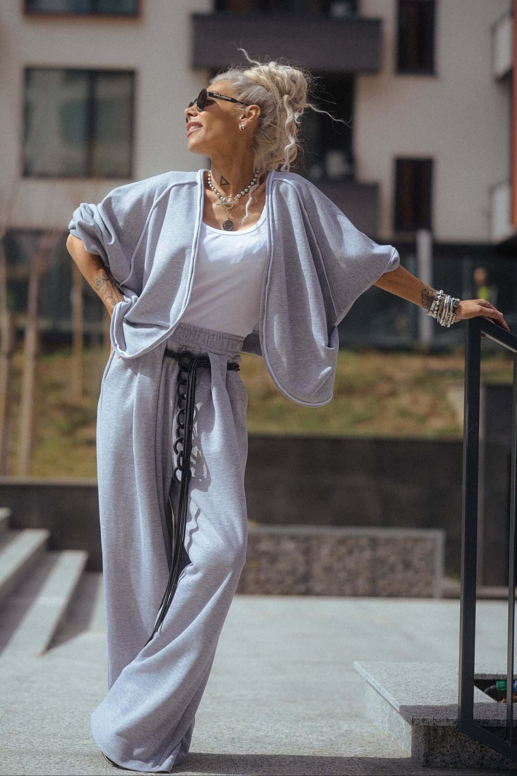 Light Gray Lounge Pants With Cropped Cardigan Light Gray Lounge Pants With Cropped Cardigan — Grey Pants Outfits