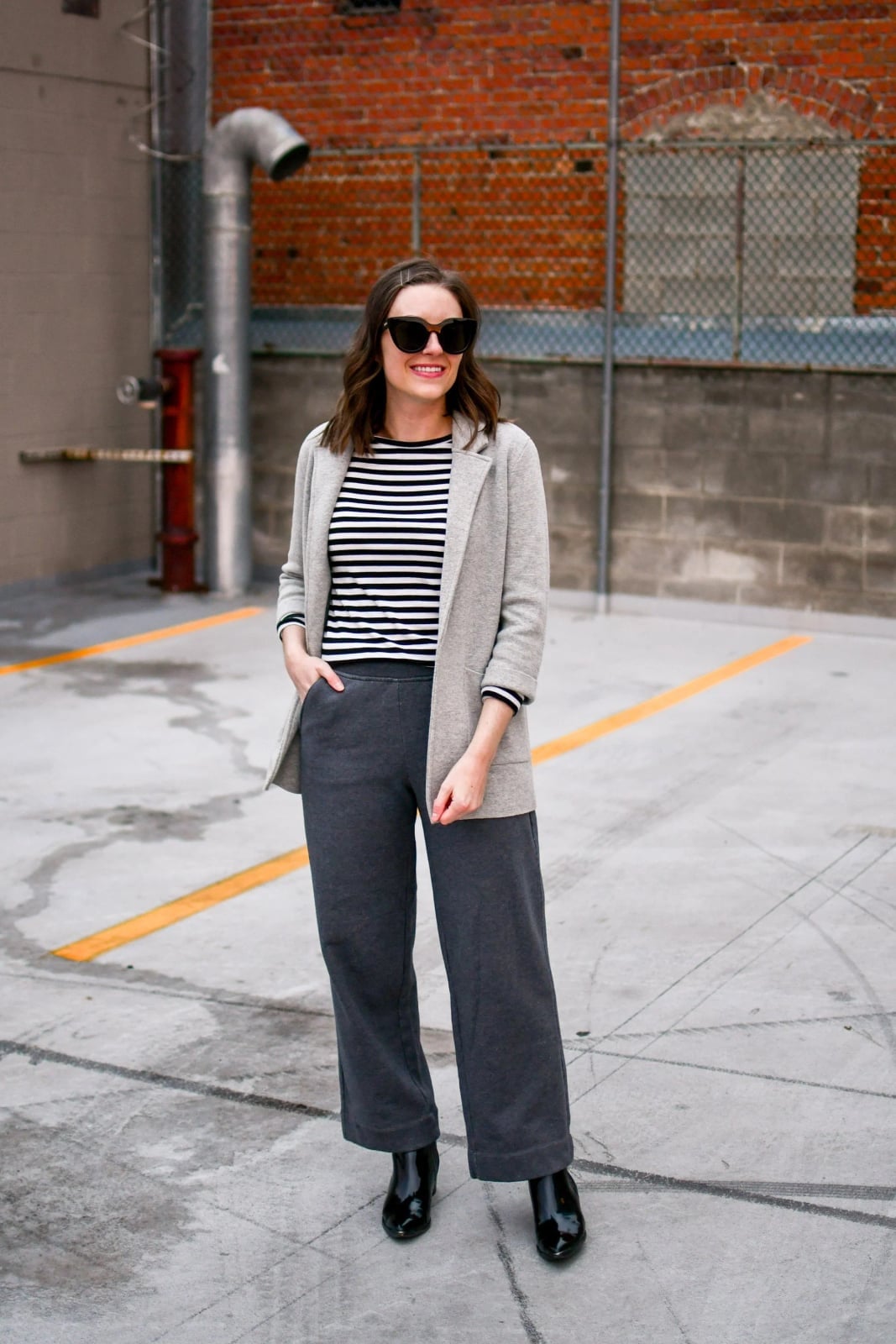 Gray Sweatpants With Knit Blazer Gray Sweatpants With Knit Blazer — Grey Pants Outfits