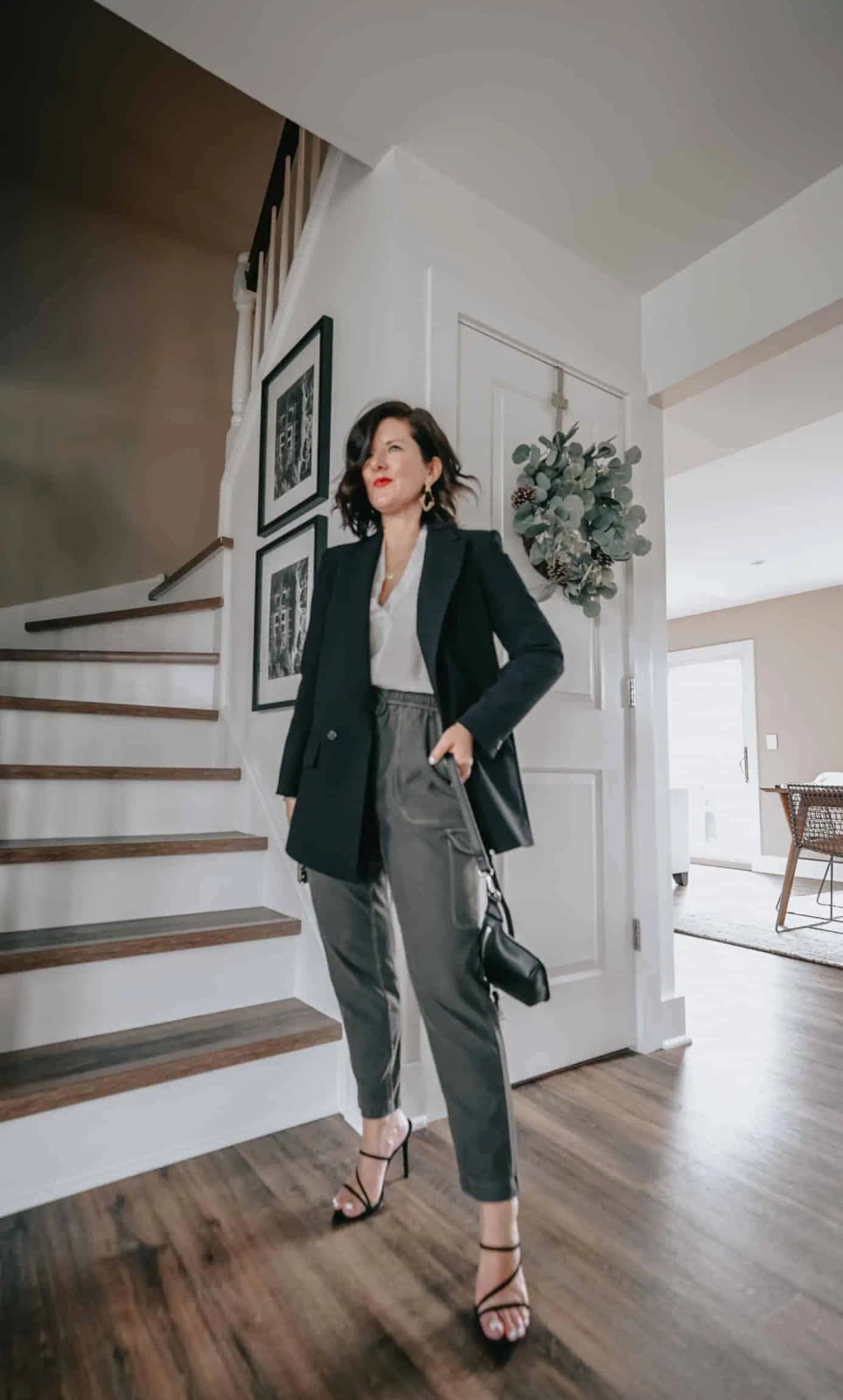 Gray Cargo Trousers With Black Blazer Gray Cargo Trousers With Black Blazer — Grey Pants Outfits