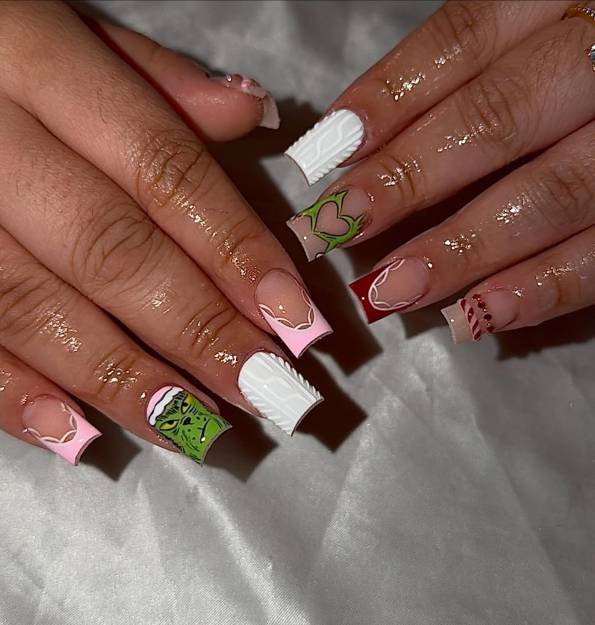 Grinch Holiday Nail Art With White Knit Accents