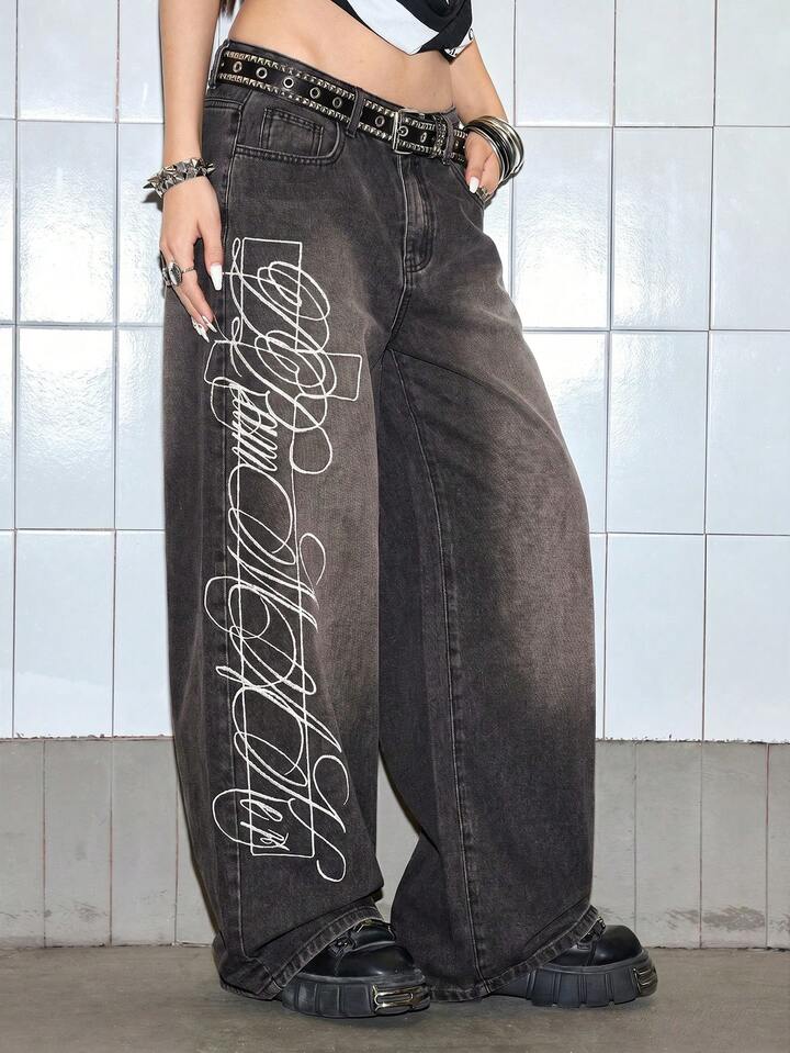Wide-Leg Jeans Graphic and Studded Belt, Chunky Black Platform Boots Wide-Leg Jeans Graphic and Studded Belt, Chunky Black Platform Boots — Grunge Outfits