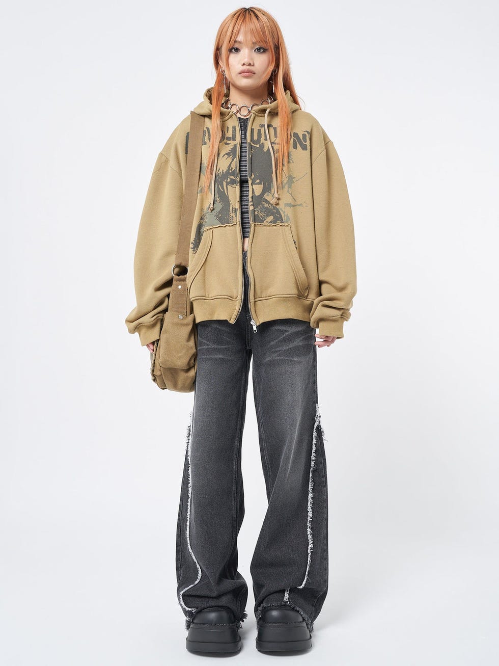 Oversized Hoodie Baggy Jeans Combination, Black Platform Shoes Oversized Hoodie Baggy Jeans Combination, Black Platform Shoes — Grunge Outfits
