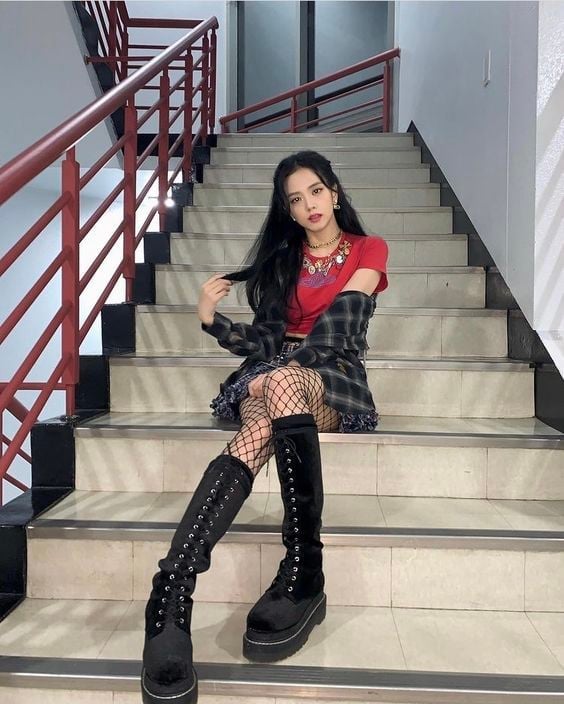 Cut-Out Top Plaid Skirt and Fishnets Cut-Out Top Plaid Skirt and Fishnets — Grunge Outfits