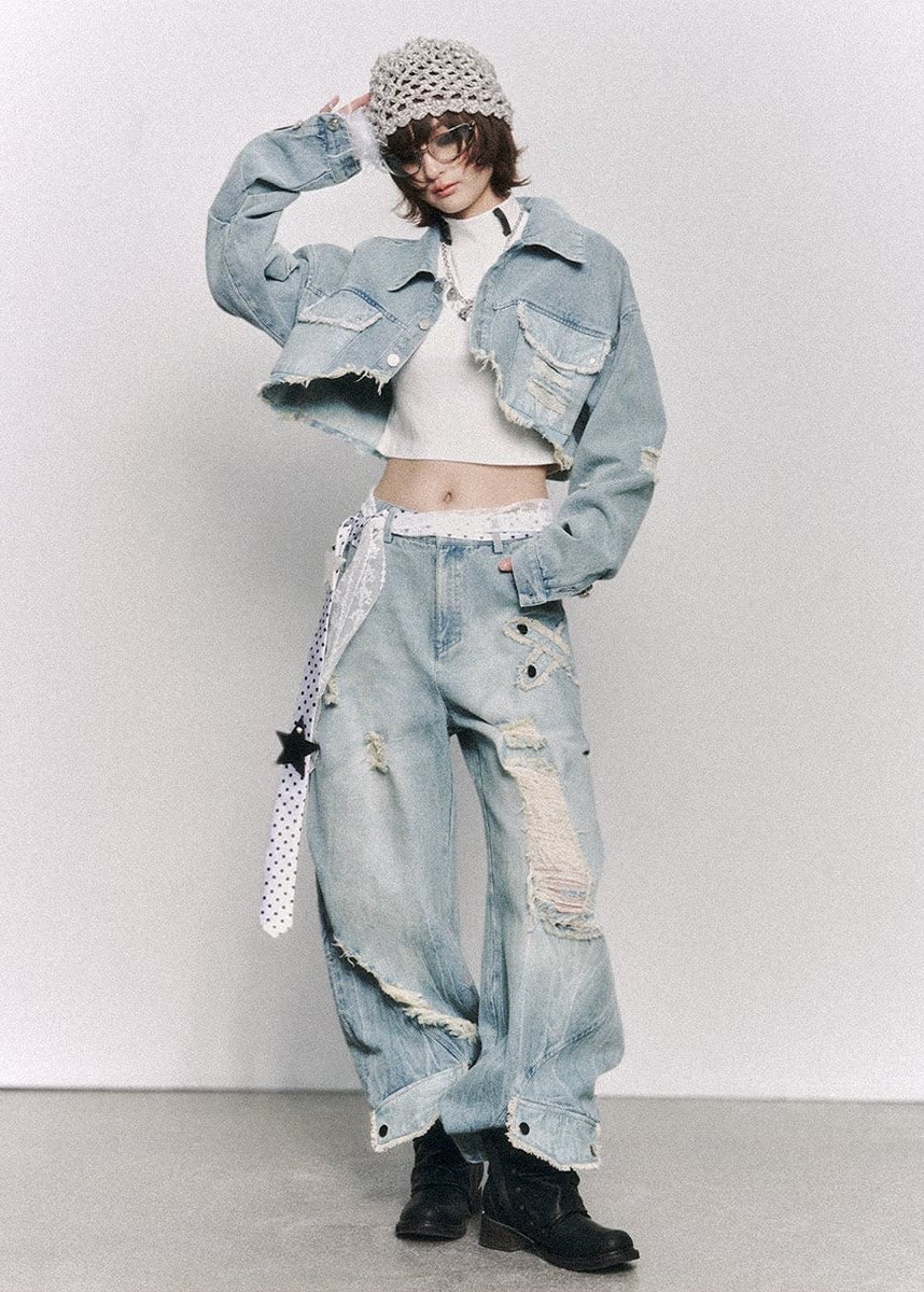 Distressed Wide-Leg Jeans and Knit Hat Distressed Wide-Leg Jeans and Knit Hat — Grunge Outfits