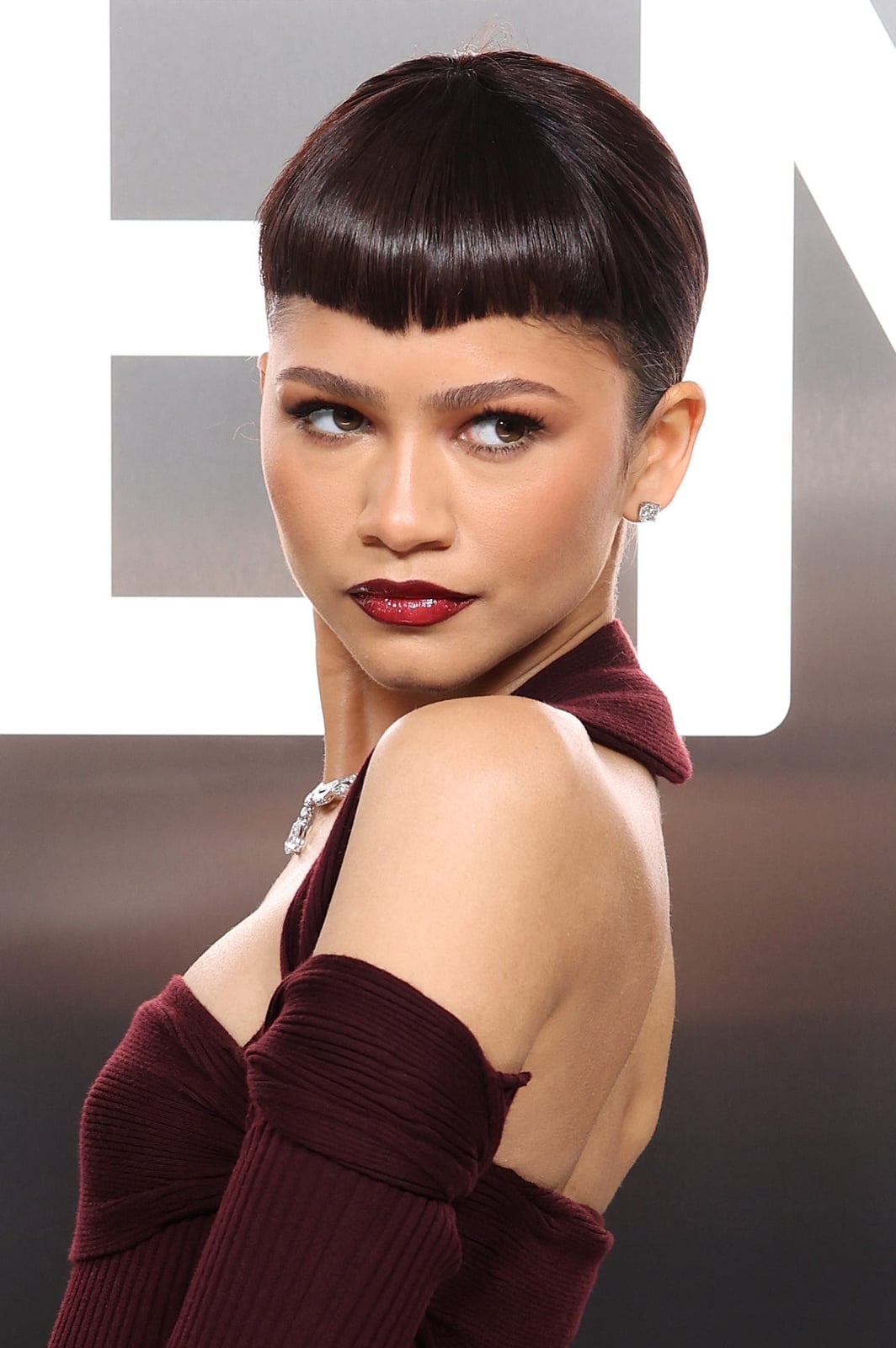 41 Best Hairstyles With Bangs - Celebrity Haircuts With Bangs